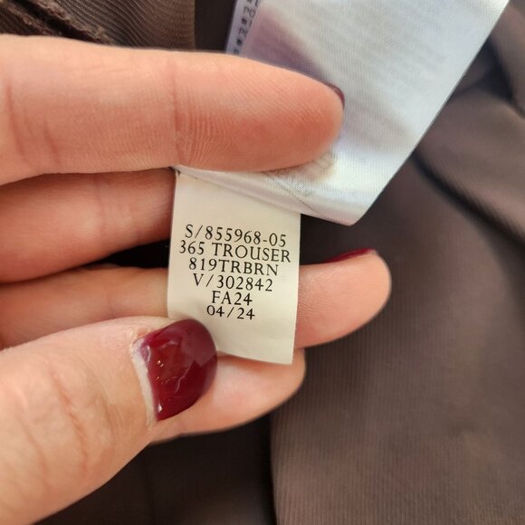 Gap 360 High Rise Trousers Chocolate Brown Wide Leg Career Women's 10 - Picture 9 of 9